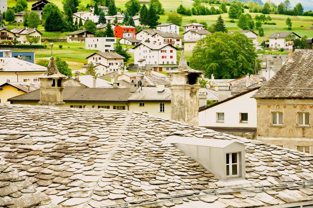 Poschiavo Suisse Hotel & Traditional Fondue Stube Exterior photo